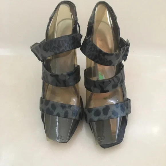 Bisou Bisou animal print heels - Picture 2 of 3